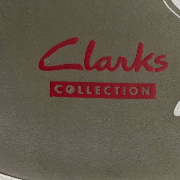 CLARKS Collection Sandals - SZ 6 - Picture 6 of 7